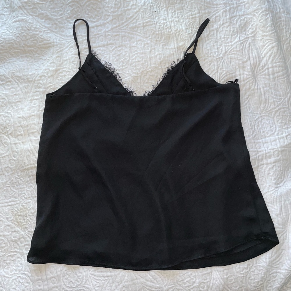 Black v-neck front lace tank top